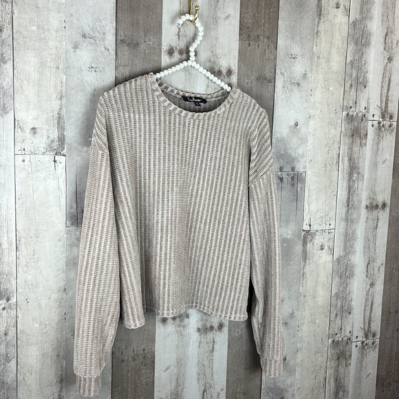 Lulus beige sweater size Small - Picture 2 of 7